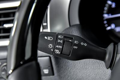 2023 Lexus GX 460   - Photo 30 - Joliet, IL 60435