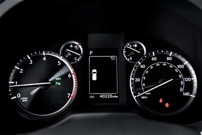 2023 Lexus GX 460   - Photo 28 - Joliet, IL 60435