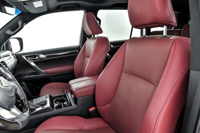 2023 Lexus GX 460   - Photo 22 - Joliet, IL 60435