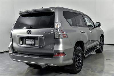 2023 Lexus GX 460   - Photo 12 - Joliet, IL 60435