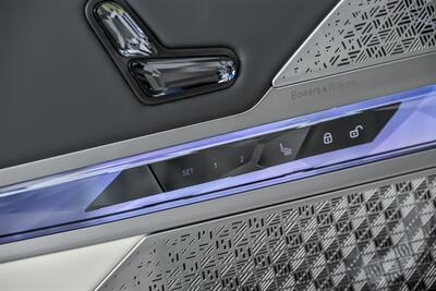2025 BMW 760i xDrive-HUGE $147K MSRP-REAR THEATER   - Photo 18 - Joliet, IL 60435