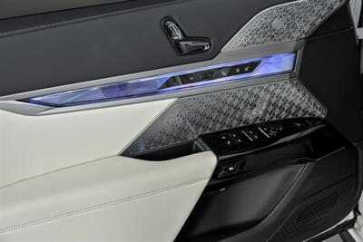 2025 BMW 760i xDrive-HUGE $147K MSRP-REAR THEATER   - Photo 17 - Joliet, IL 60435