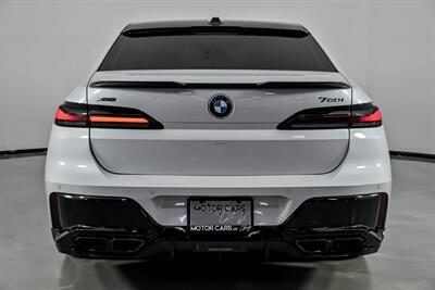 2025 BMW 760i xDrive-HUGE $147K MSRP-REAR THEATER   - Photo 10 - Joliet, IL 60435