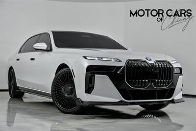 2025 BMW 760i xDrive-HUGE $147K MSRP-REAR THEATER   - Photo 1 - Joliet, IL 60435