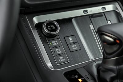 2025 Lexus GX 550 Overtrail   - Photo 33 - Joliet, IL 60435