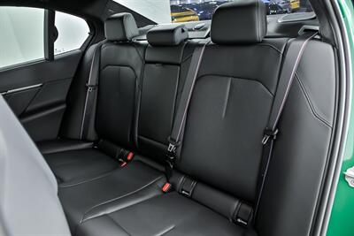 2025 BMW M5 -CARBON PACKAGE! - Photo 24 - Joliet, IL 60435