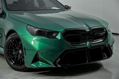 2025 BMW M5 -CARBON PACKAGE! - Photo 3 - Joliet, IL 60435