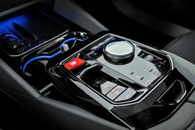 2025 BMW M5 -CARBON PACKAGE! - Photo 35 - Joliet, IL 60435