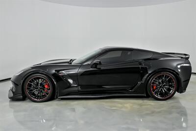 2019 Chevrolet Corvette Z06 2LZ   - Photo 8 - Joliet, IL 60435