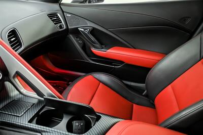 2019 Chevrolet Corvette Z06 2LZ   - Photo 36 - Joliet, IL 60435