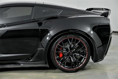 2019 Chevrolet Corvette Z06 2LZ   - Photo 9 - Joliet, IL 60435