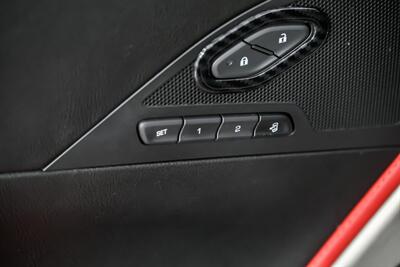 2019 Chevrolet Corvette Z06 2LZ   - Photo 19 - Joliet, IL 60435
