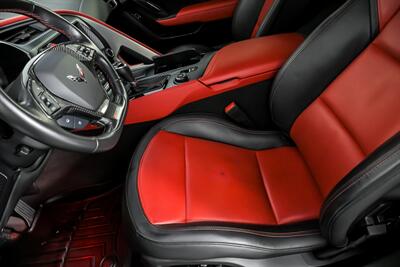 2019 Chevrolet Corvette Z06 2LZ   - Photo 22 - Joliet, IL 60435