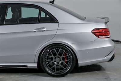 2014 Mercedes-Benz E 63 AMG S-Model   - Photo 9 - Joliet, IL 60435