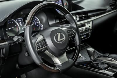 2016 Lexus ES 350   - Photo 25 - Joliet, IL 60435