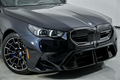 2025 BMW M5 Touring   - Photo 3 - Joliet, IL 60435