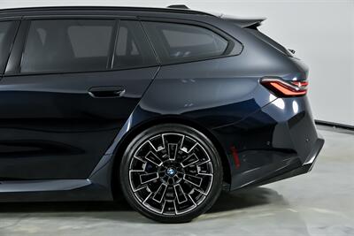 2025 BMW M5 Touring   - Photo 9 - Joliet, IL 60435