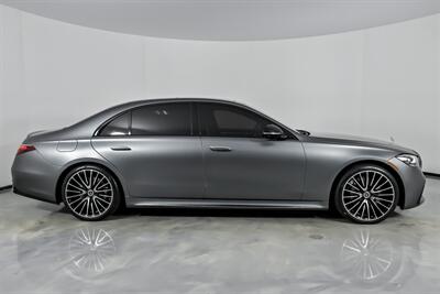 2024 Mercedes-Benz S 580 4MATIC-HUGE MSRP-FACTORY MATTE ON RED - Photo 14 - Joliet, IL 60435