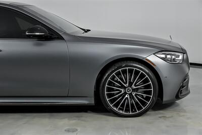 2024 Mercedes-Benz S 580 4MATIC-HUGE MSRP-FACTORY MATTE ON RED - Photo 15 - Joliet, IL 60435