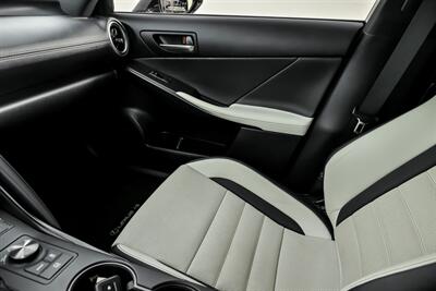 2021 Lexus IS 350 F SPORT   - Photo 35 - Joliet, IL 60435