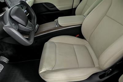 2022 Tesla Model X   - Photo 20 - Joliet, IL 60435