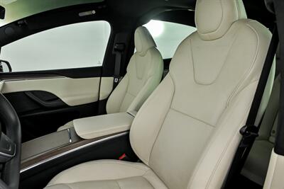 2022 Tesla Model X   - Photo 21 - Joliet, IL 60435