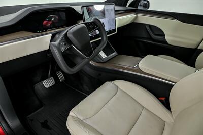 2022 Tesla Model X   - Photo 19 - Joliet, IL 60435