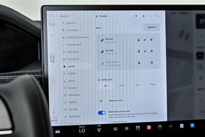 2022 Tesla Model S Plaid   - Photo 36 - Joliet, IL 60435