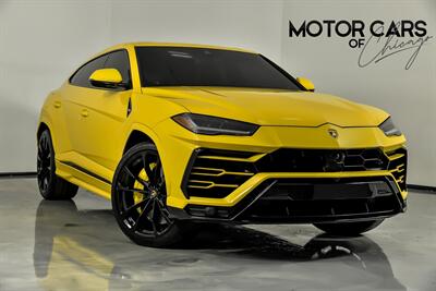 2022 Lamborghini Urus PEARL CAPSULE  