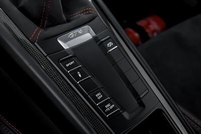 2016 Porsche Cayman GT4   - Photo 37 - Joliet, IL 60435