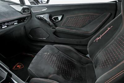 2018 Lamborghini Huracan LP 640-4 Performante Spyder-$75K MODS-SUPERCHARGED   - Photo 47 - Joliet, IL 60435