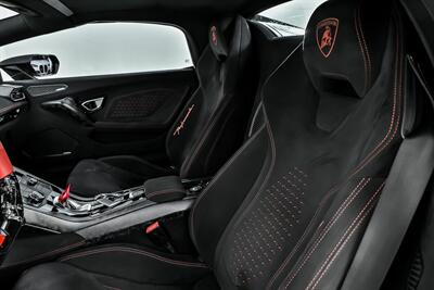 2018 Lamborghini Huracan LP 640-4 Performante Spyder-$75K MODS-SUPERCHARGED   - Photo 28 - Joliet, IL 60435