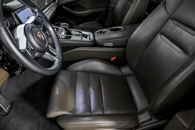 2017 Porsche Panamera Turbo - Photo 22 - Joliet, IL 60435