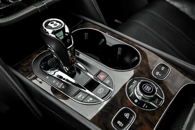 2018 Bentley Bentayga Onyx Edition   - Photo 43 - Joliet, IL 60435