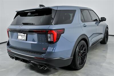2025 Ford Explorer ST   - Photo 12 - Joliet, IL 60435