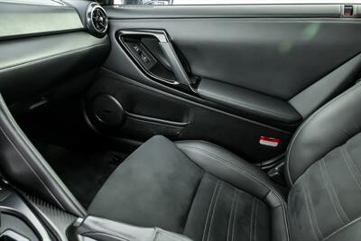 2020 Nissan GT-R Premium-$50K MODS-PERFECT GT-R!   - Photo 39 - Joliet, IL 60435