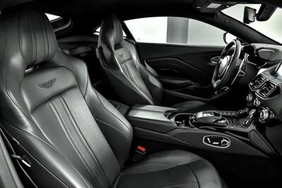 2020 Aston Martin Vantage   - Photo 18 - Joliet, IL 60435