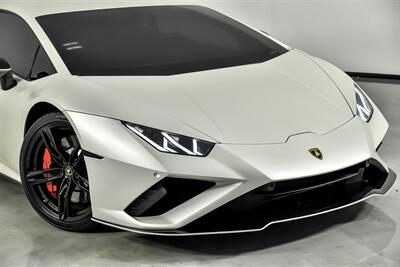 2020 Lamborghini Huracan EVO-MATTE WHITE WRAP   - Photo 3 - Joliet, IL 60435