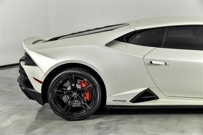 2020 Lamborghini Huracan EVO-MATTE WHITE WRAP   - Photo 13 - Joliet, IL 60435