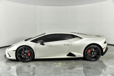 2020 Lamborghini Huracan EVO-MATTE WHITE WRAP   - Photo 8 - Joliet, IL 60435