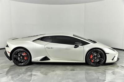 2020 Lamborghini Huracan EVO-MATTE WHITE WRAP   - Photo 14 - Joliet, IL 60435