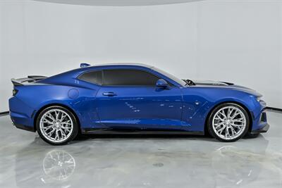 2021 Chevrolet Camaro ZL1   - Photo 14 - Joliet, IL 60435