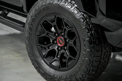 2025 Toyota 4Runner TRD Pro HV - Photo 4 - Joliet, IL 60435