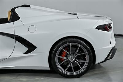 2022 Chevrolet Corvette Stingray   - Photo 9 - Joliet, IL 60435