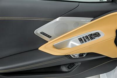 2022 Chevrolet Corvette Stingray   - Photo 22 - Joliet, IL 60435