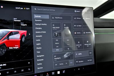 2024 Tesla Cybertruck Cyberbeast   - Photo 34 - Joliet, IL 60435