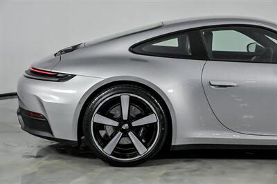 2025 Porsche 911 Carrera - Photo 13 - Joliet, IL 60435