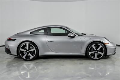 2025 Porsche 911 Carrera - Photo 14 - Joliet, IL 60435