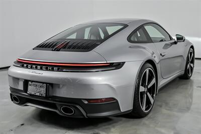 2025 Porsche 911 Carrera - Photo 12 - Joliet, IL 60435