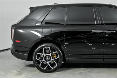 2022 Rolls-Royce Black Badge Cullinan   - Photo 13 - Joliet, IL 60435